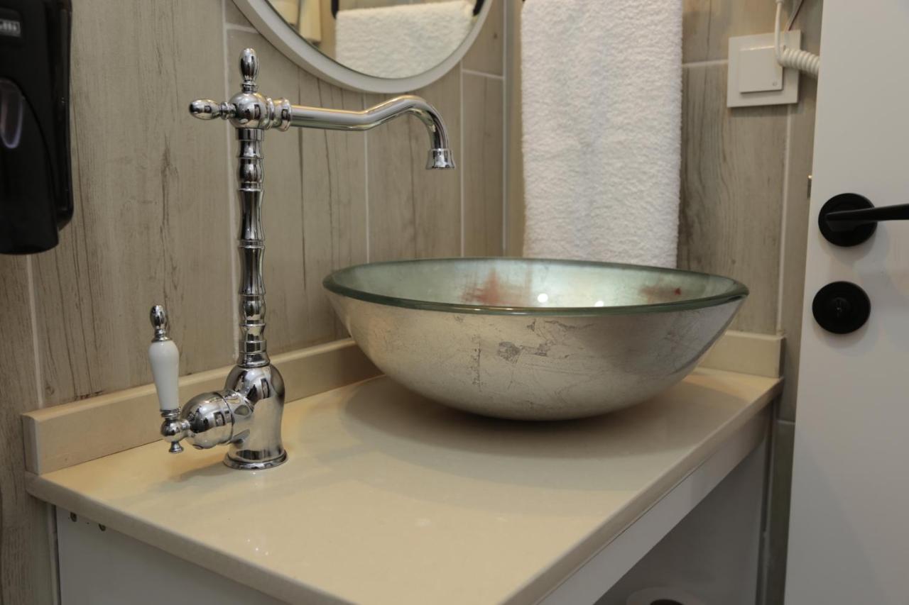 Çakir Butık Otel Çeşme Extérieur photo